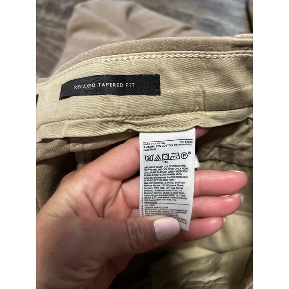 Banana Republic Brushed Traveler Pant Mens 42L Beige Pleated Preppy Relaxed Fit - Picture 9 of 10